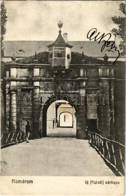 1907 Komárom, Komárno; Új (külső) várkapu. E.D. 73. / castle gate (kis szakadás / small tear)