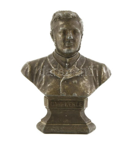 Jelzés nélkül: Idősebb Wekerle Sándor (Mór, 1848. november 14. - Budapest, 1921. augusztus 26.) magyar jogász, politikus, szabadkőműves, előbb a Szapáry-kormány pénzügyminisztere, majd a Magyar Királyság miniszterelnöke elsőként