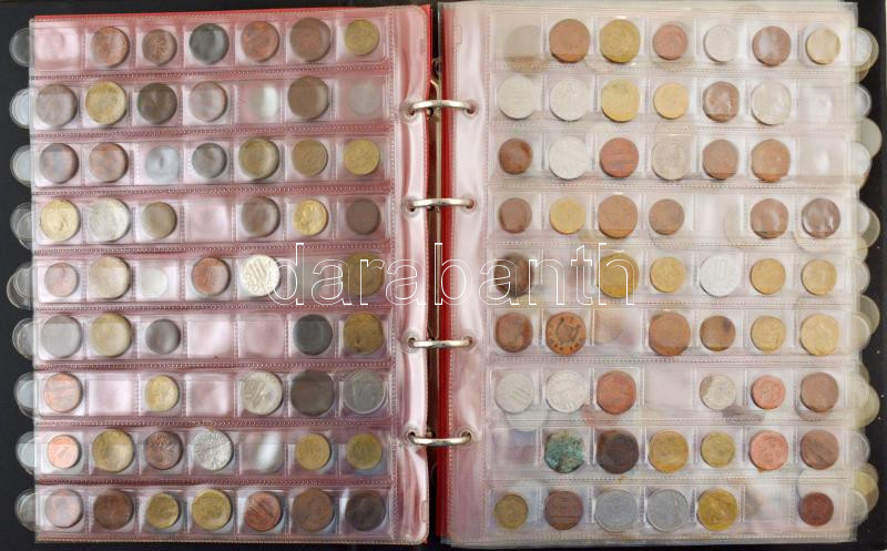 Vegyes ~273db-os albumba rendezett legnagyobbrészt külföldi érme tétel T:vegyes