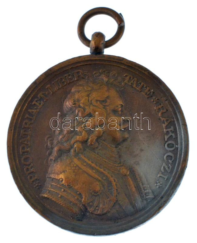 1938. 'Felvidéki Emlékérem' ezüstözött bronz kitüntetés mellszalag nélkül T:XF karc ph, lekopott ezüstözés Hungary 1938. 'Upper Hungary Medal' silver plated bronze decoration without ribbon C:XF scratch, edge error, worn silver