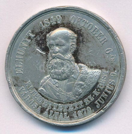 1870. 'Elhunyt 1849 Október 6-án - Eltemettetett Sz.K.Pest Városa Által 1870. Június 9. / Alkotmány és Törvény' ón emlékérem Gróf Batthyány Lajos újratemetésének emlékére. Szign.:Klassohn Antal (35mm) T:VF ph., patina, ü.