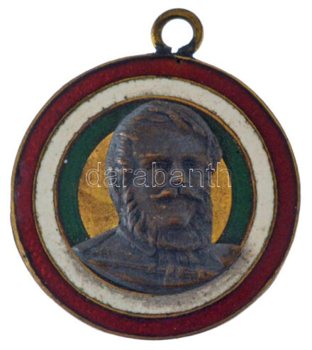 ~1880. Kossuth Lajos arcképét ábrázoló, zománcozott hátterű bronz emlékmedál füllel (29mm) T:XF kis zománchiba