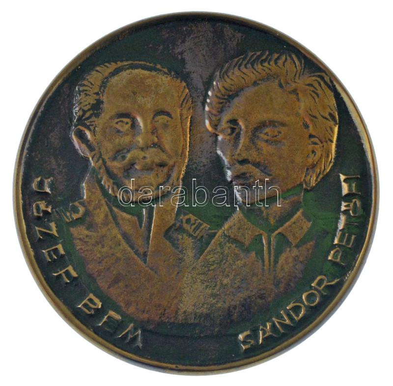 Lengyelország DN 'Bem József - Petőfi Sándor / TTPW (Tarnowskie Magyar Baráti Társaság)' kétoldalas bronz emlékérem tokban (60mm) T:XF patina Poland ND 'Józef Bem - Sándor Petőfi / TTPW - Tarnowskie Towarzystwo Przyjaciol Wegier' - Image 2