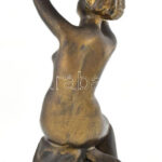 Nyírő Gyula (1924-2005): Napozó akt. Terrakotta, jelzett, festett, kis lepattanással, m: 23 cm - Image 3