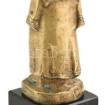 Szamosi Imre: Pipát tömő paraszt, bronz, márvány talapzaton, jelzéssel, hibátlan, m: 20,5 cm - Image 3