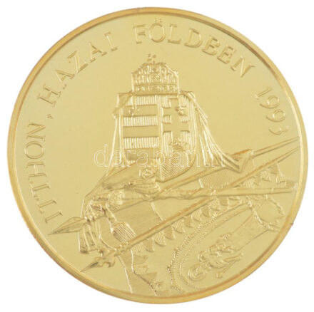 Bognár György (1944-) 1993. 'Vitéz Nagybányai Horthy Miklós 1868-1957 / Itthon, hazai földben' kétoldalas aranyozott Cu emlékérem számozott tanúsítvánnyal (42,5mm) T:PP