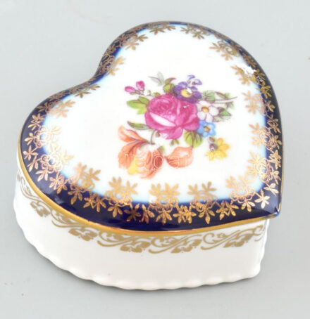 Német porcelán ékszeres doboz, virágmintás, jelzéssel, hibátlan, sz: 7 cm