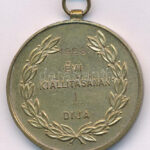 1928. 'MGOE Újpesti Fiókja / 1928. évi kiállításának I. díja' kétoldalas, aranyozott bronz díjérem füllel. Szign.: Dömötör (36mm) T:AU,XF - Image 2