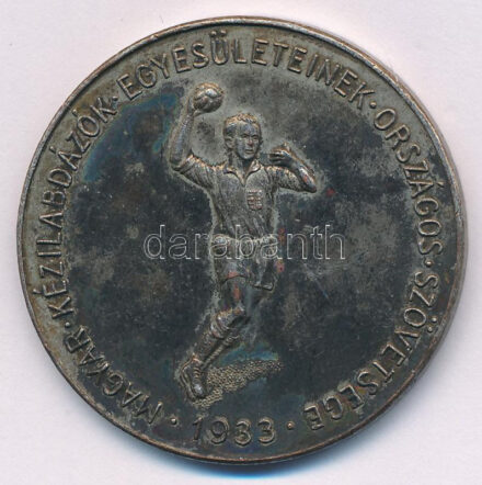 1947. 'Magyar Kézilabdázók Egyesületeinek Országos Szövetsége - 1933 / 1946-47. II.o. férfi I.' ezüstözött bronz díjérem (40mm). Ebben a szezonban a Dreher SK nyerte a II. osztályú, nagypályás kézilabda bajnokságot T:AU,XF patina