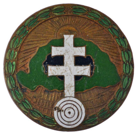 ~1930. 'Mester lövő' zománcozott, bronz irredenta jelvény (40mm) T:XF,VF zománchiba Hungary ~1930. 'Mester lövő (Master Shooter)' enamelled bronze irredent badge (40mm) C:XF,VF enamel error