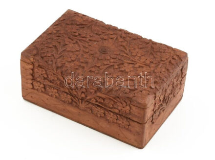 Faragott fadoboz, 15x10x6 cm