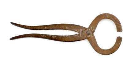 Régi szarvasmarha orrfogó, kovácsoltvas, h: 24,5 cm