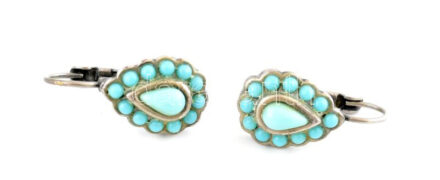 Türkizköves fülbevalópár.