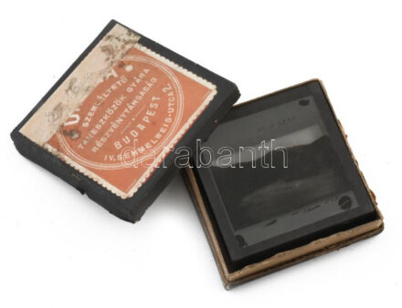 cca 1900-1920 Várak, folyók, látképek; 7 db üvegdia, Uránia Szemléltető Taneszközök Gyára, eredeti kartondobozban, 8,5x8,5 cm
