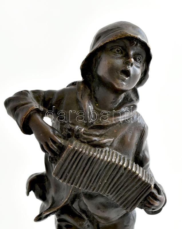 Demétre Haralamb Chiparus (utánöntés) román Art Deco szobrász: Harmonikás gyerek. Bronz, kőtalpon, Jelzett, m: 24 cm - Image 4