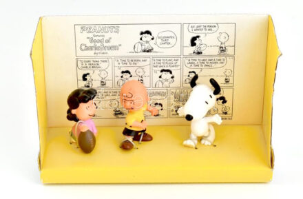 3 darab Snoopy figura eredeti kartonban, szép állapotban
