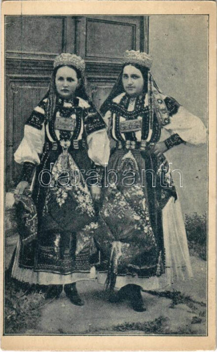 Erdélyi népviselet / Transylvanian folklor