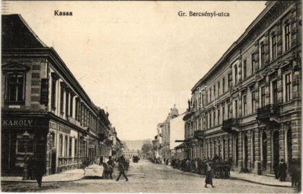 1915 Kassa, Kosice; Gróf Bercsényi utca, Beller Károly üzlete, vendéglő, Adriai biztosító társaság / street view, shops, restaurant, insurance company