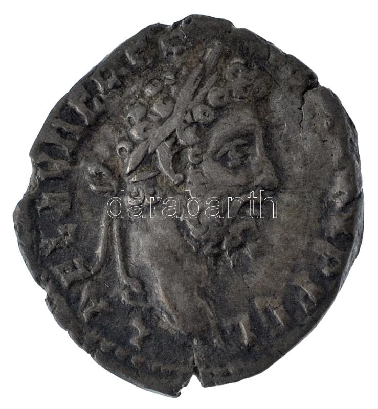 Római Birodalom / Róma / Marcus Aurelius 191-192. Denarius Ag (2,51g) T:VF,F Roman Empire / Rome / Marcus Aurelius 191-192. Denarius Ag 'L AEL AVREL COMM AVG P FEL / IOVI DEFENS SALVTIS AVG' (2,51g) C:VF,F