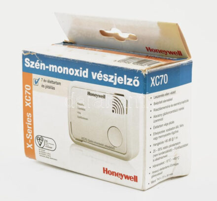 Szénmonoxid jelző, dobozban.
