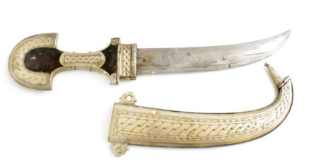 Indiai fém kukri, kopásokkal, h:50 cm