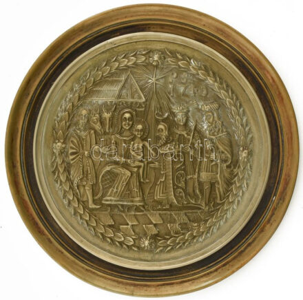 Bronz dísztál bronz foglalatban, szép állapotban, jelzés nélkül, falra akasztható, d: 25,5 cm