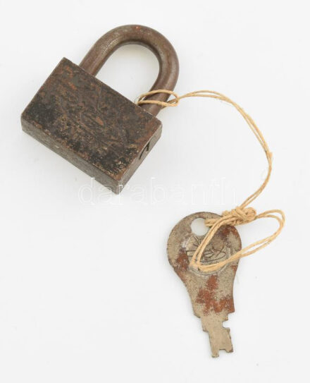 Régi Rex lakat, kulccsal