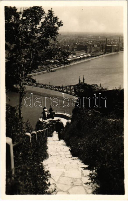Budapest, Ferenc József híd, Kilátás a Szent Gellérthegyről