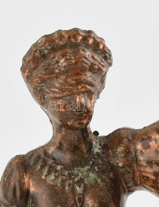 Jelzés nélkül: Justitia, réz szobor márvány talapzaton, patinával, m: 26 cm - Image 2