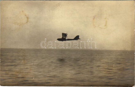 K.u.k. Kriegsmarine Hydroplan. Fot. Alois Beer, F.W. Schrinner / Osztrák-magyar haditengerészet hidroplánja / Austro-Hungarian Navy seaplane (fl)