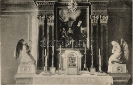 Budapest V. Piaristák kápolnája 1761-ben nyitották meg a közönségnek, lebontották 1913. július 23-án, belső