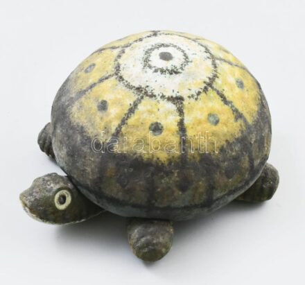 Simó Ágoston (1925-2011): Teknős. Magas hőfokon égetett, rézoxiddal színezett, samottos agyag. Alján jelzett:. Hibátlan, 18x12x9,5 cm /// "1943-49: Magyar Iparművészeti Főiskola kerámia szak, mestere: Borsos Miklós, Gádor István, Molnár Elek és Ohmann Bél