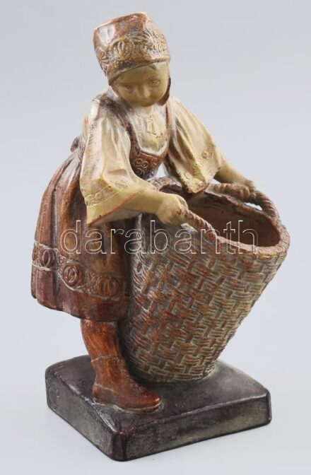 VDKB Becny kerámia figura. kézzel festett, jelzett, hibátlan 23 cm / Czech folk ceramic figure