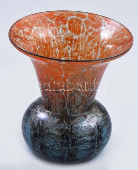 cca 1930 WMF Ikora art deco üvegváza, terv.: Kar Wiedmann, jelzés nélkül, hibátlan, m: 10,5 cm