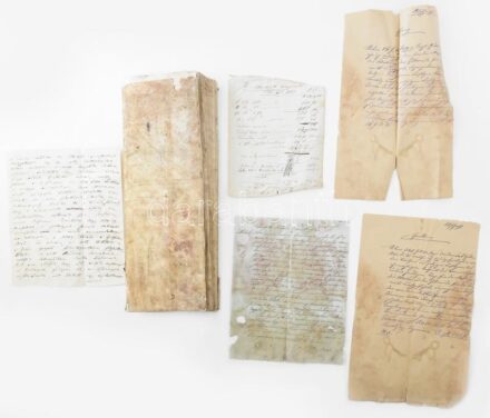 cca 1822-1856 Kézdiszentlélek (Erdély), Kozma Pál Zaránd megyei főispán több mint 30 éven át vezetett könyve kiadásairól és bevételeiről több száz oldalon, magyar nyelven, első lapon névbejegyzésével, halála utáni évtől feltehetően egy családtagja által