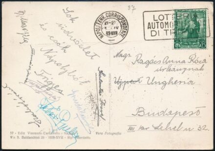 1939 Nápolyi sport bajnokságról küldött levelezőlap 8 magyar sportoló aláírásával, közötte Szabó Lóránt ökölvívó.