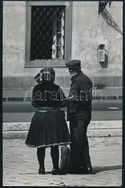 cca 1978 Zsigri Oszkár (1933-?) budapesti fotóművész hagyatékából 1 db feliratozott, vintage fotóművészeti alkotás (Terefere), ezüst zselatinos fotópapíron, 24x15,6 cm