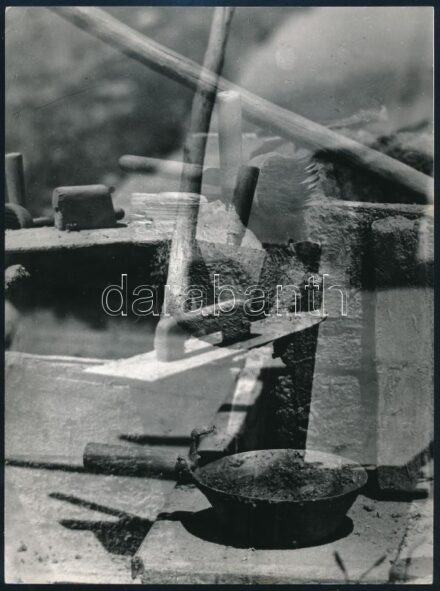 cca 1978 Zsigri Oszkár (1933-?) budapesti fotóművész hagyatékából 1 db vintage fotóművészeti alkotás (Ebédszünet, fotómontázs), feliratozva, ezüst zselatinos fotópapíron, 18x24 cm