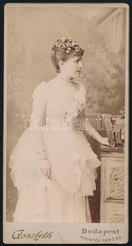 cca 1890-1900 Csillag Teréz (1862-1915) színésznő portréfotója, keményhátú fotó Goszleth István budapesti műterméből, 20x11 cm