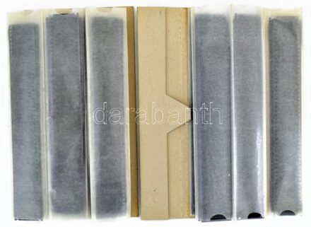 cca 1960 és 1989 között készült felvételek sokféle témáról (reptér, kutyák, utazások Európában, városképek, portrék, ruhás modellek, életképek, a budapesti metróban, esküvő, emlékképek, stb.), Marinkay István (1920-?) veszprémi fotóművész hagyatékából 531