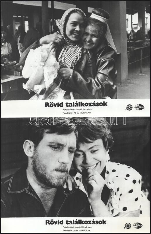 cca 1967 ,,Rövid találkozások" című szovjet filmdráma jelenetei és szereplői, 5 db vintage produkciós filmfotó ezüst zselatinos fotópapíron, a használatból eredő (esetleges) kisebb hibákkal, 18x24 cm - Image 2