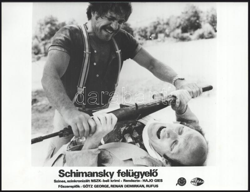 cca 1970 ,,Schimansky felügyelő" című NSZK-beli bűnügyi film jelenetei és szereplői, 5 db vintage produkciós filmfotó ezüst zselatinos fotópapíron, a használatból eredő (esetleges) kisebb hibákkal, 18x24 cm - Image 3