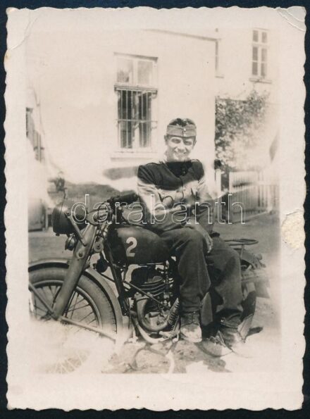 cca 1940 Horthy katona DKW motorkerékpáron 6x9 cm