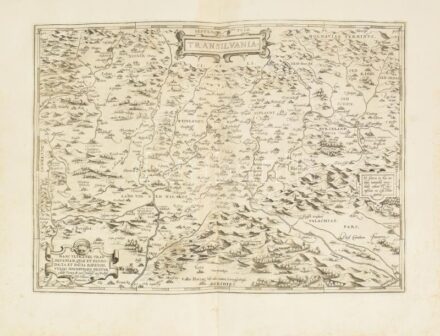 1566 Erdély rézmetszetű térképe. HANC VLTRA VEL TRAN-/ SILVANIAM, QVAE ET PANO-/ DACIA, ET DACIA RIPESIS, VVL-/ GO SIBEMBVRGE DICITUR, / edidit Vienne A. 1566. Nobiliss. Atq. Doctiss. / Ioes Sabucus / Pannonius. Hátlapján Erdélyről szóló latin nyelvű leír