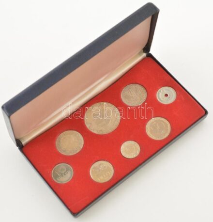 1967. 2f alpakka + 5f alpakka + 10f alpakka + 20f alpakka + 50f alpakka + 1Ft Ag + 2Ft Ag + 5Ft Ag, Artex Külkereskedelmi Vállalat "Kabinet sor" eredeti dísztokban! T:P patina / Hungary 1967. 2 Fillér + 5 Fillér + 10 Fillér + 20 Fillér + 50 Fillér + 1 For