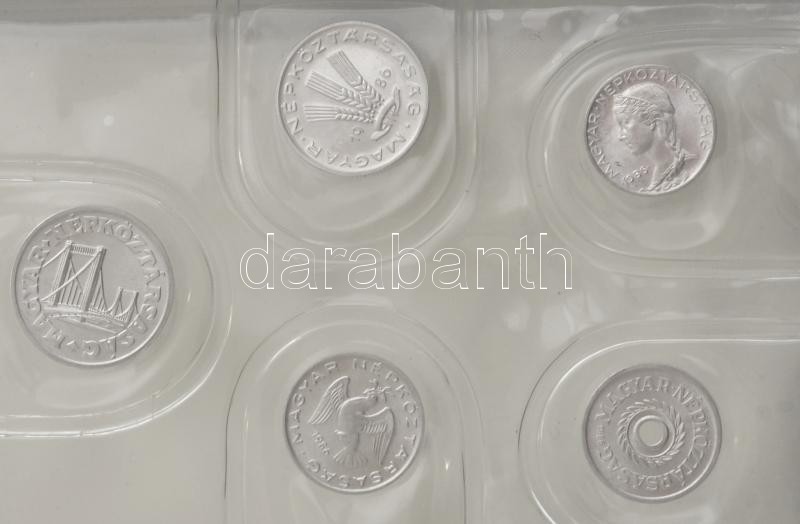 1986. 2f-20Ft (10xklf) forgalmi sor, "Magyar Népköztársaság - forgalmi érméi" feliratú királykék műbőrtokban T:UNC Hungary 1986. 2 Fillér - 20 Forint (10xdiff) coin set in royal blue faux leather case, with "Magyar Népköztársaság - forgalmi érméi (Circula - Image 4