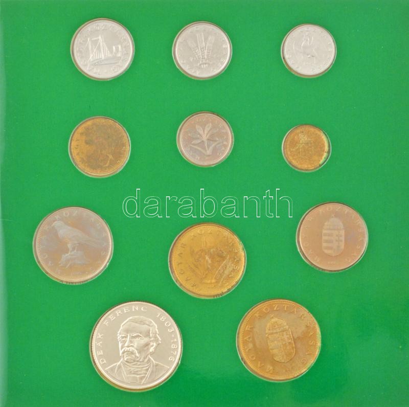 1995. 10f-200Ft (11xklf) "Magyarország pénzérméi" forgalmi sor dísztokban, benne 1995. 200Ft Ag "Deák". A belső tokon a ragasztás részben elengedett. T:PP patina / Hungary 1995. 10 Fillér - 200 Forint (11xdiff) "Magyarország pénzérméi (Coins of Hungary)" - Image 2