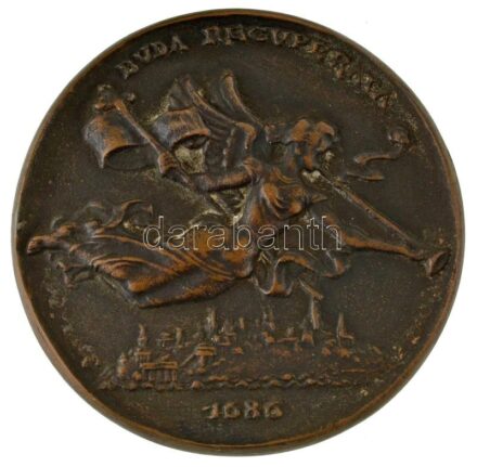 Madarassy Walter (1909-1994) 1986. "Buda Recuperata - 1686 / Magyar Éremgyűjtők Egyesülete - Magyar Numizmatikai Társulat" kétoldalas öntött bronz emlékérem (88mm) T:AU / Hungary 1986. "Buda Recuperata - 1686 (The recapture of Buda) / Magyar Éremgyűjtők E