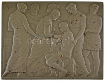 Reményi József (1887-1977) 1916. "Kötözőhely" Fe plakett, Éremkedvelők Egyesületének tagsági érme, peremén "ÉKE 1916", sorszámozott, "103"-as sorszámmal (69x90mm) T:AU kis rozsdafoltok / Hungary 1916. "Kötözőhely" Fe plaque, membership medal of the Associ