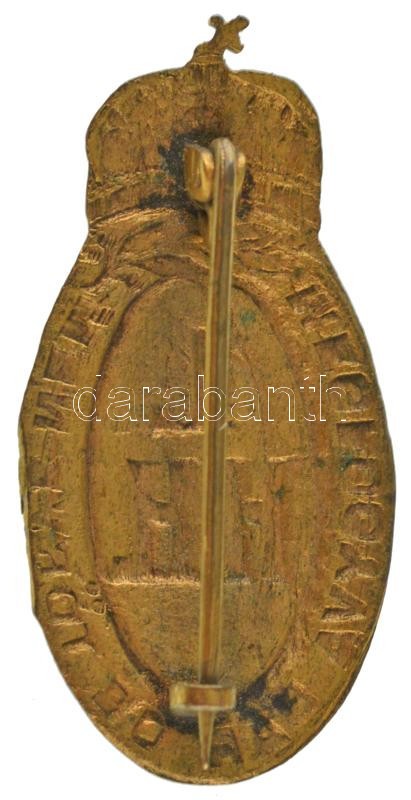 Osztrák-Magyar Monarchia ~1914-1918. "Magyar Királyi 1. Honvéd Huszárezred" aranyozott, zománcozott bronz sapkajelvény. "MEGFOGYVA BÁR DE TÖRVE NEM" (36x18mm) T:XF zománchiba / Austrian-Hungarian Monarchy ~1914-1918. "Hungarian Royal 1st Honved Hussar Reg - Image 2